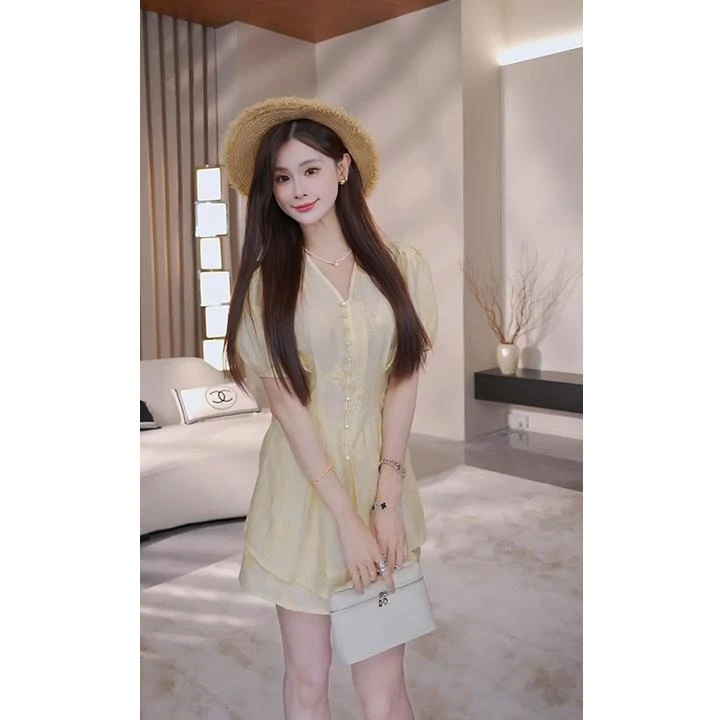 YUANLIANSU/圆脸酥【山有浮酥】法式气质减龄V领衬衫+短裤两件套女