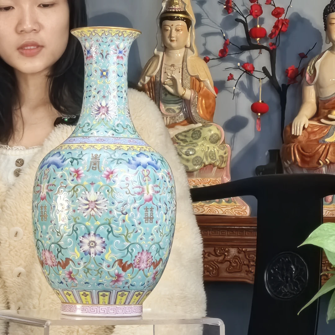 清 珐琅彩松石绿釉双喜花卉赏瓶