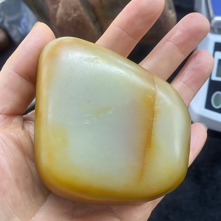 未镶嵌和田玉（糖玉）挂件