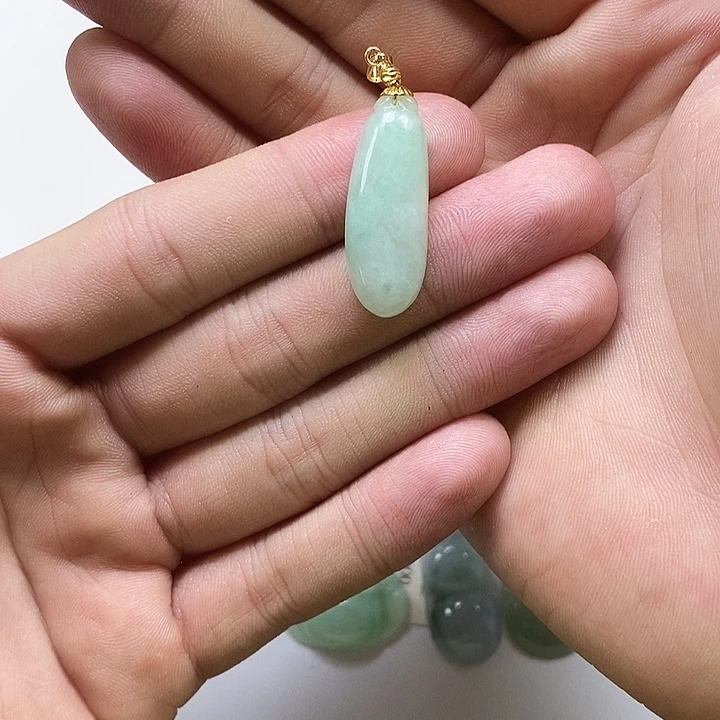 翡翠未镶嵌颈饰天然缅甸a货翡翠