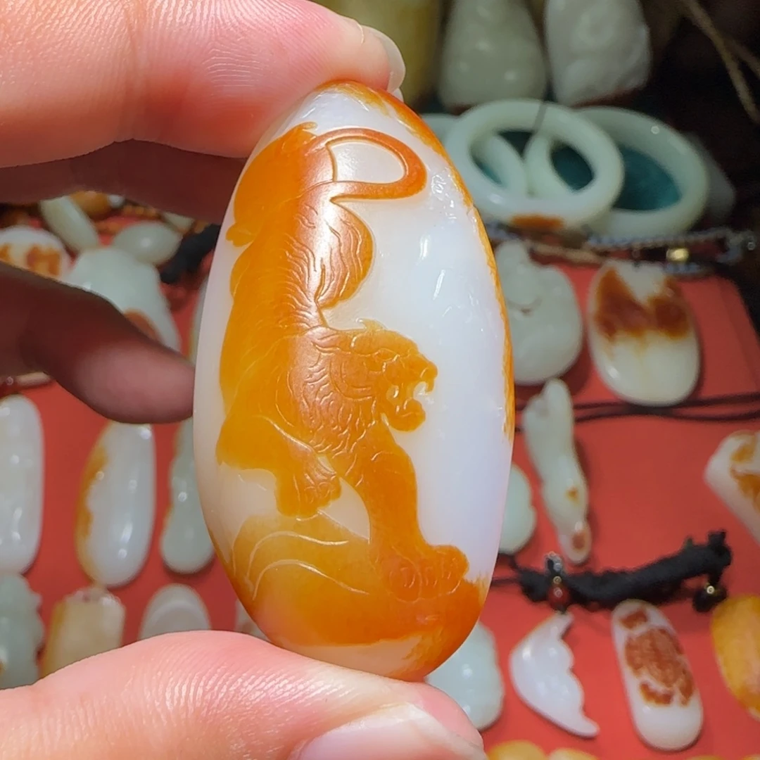 *****和田玉未镶嵌颈饰