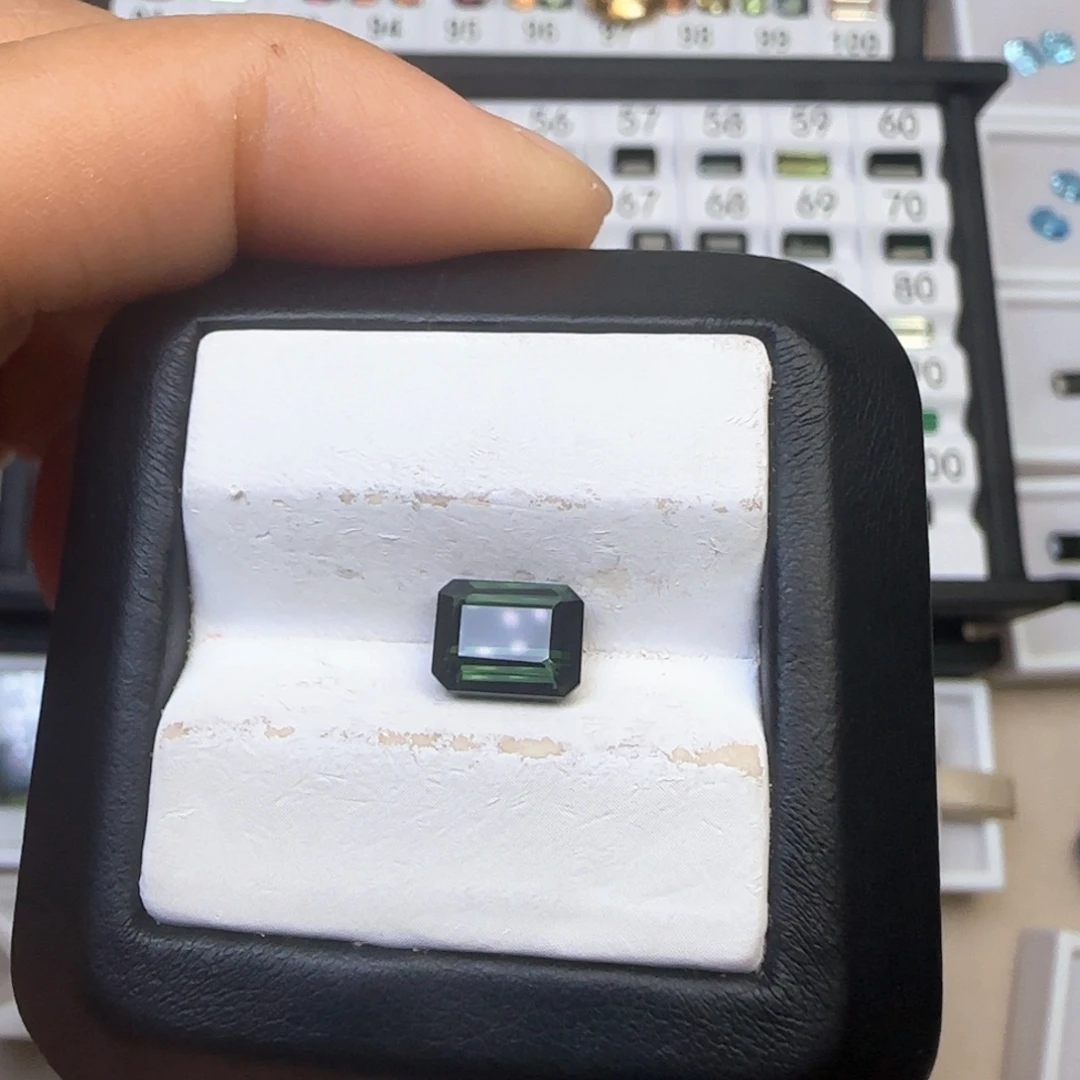 碧玺珠宝半成品未镶嵌天然2.16克拉