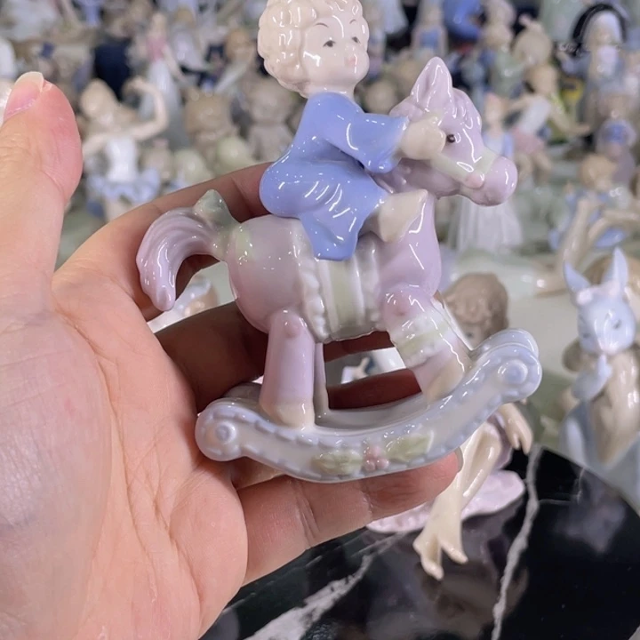 陶瓷男孩木马陶瓷男孩