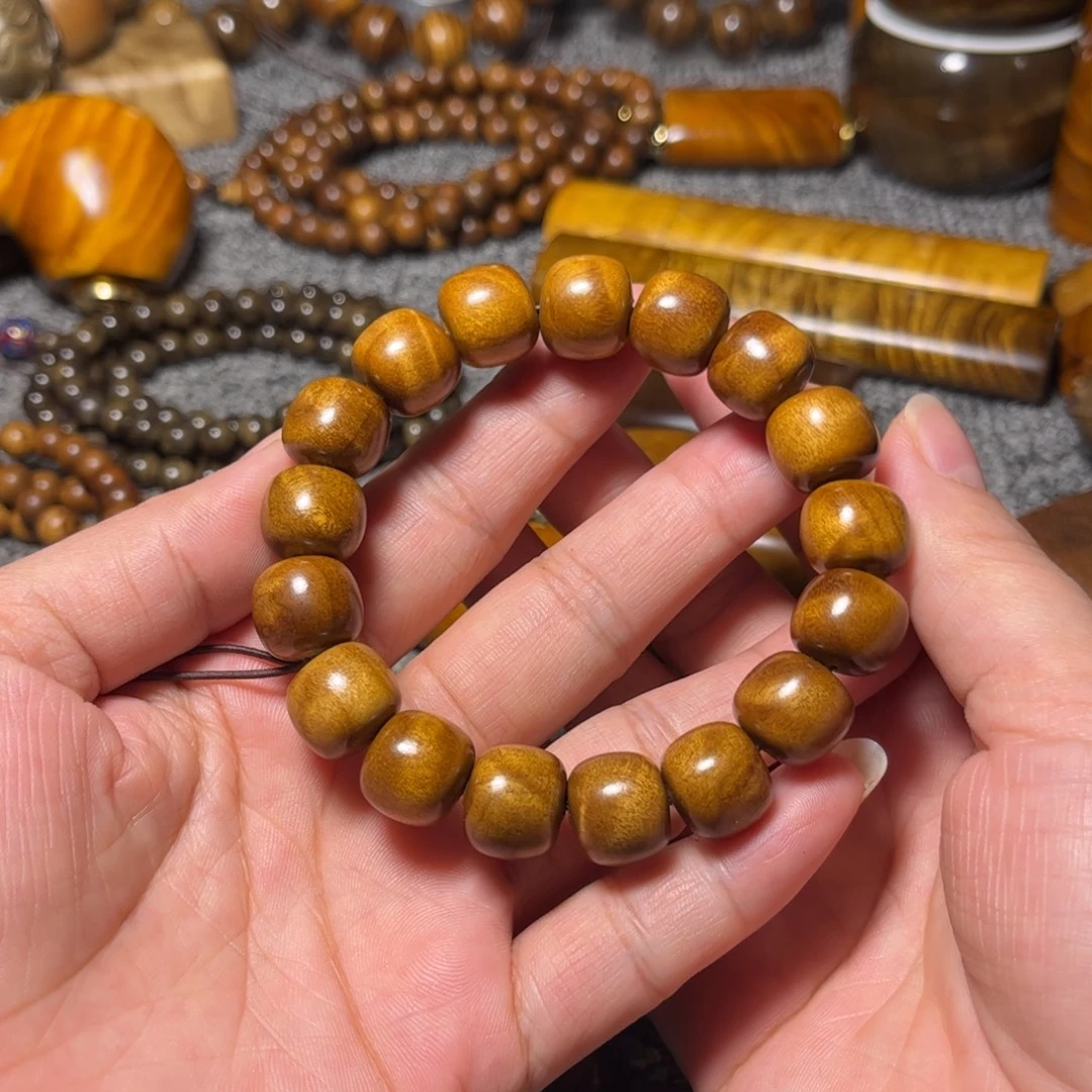 金丝楠枯木老型珠花纹