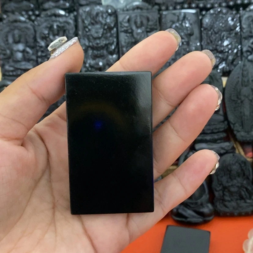 【闪购商品】未镶嵌蛇纹石玉颈饰张*头