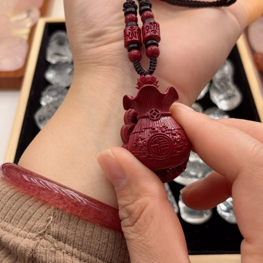 水晶颈饰未镶嵌Y****?钱袋3