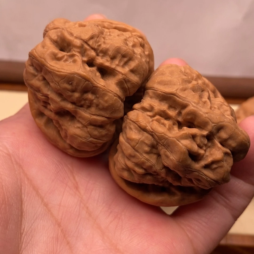 【闪购商品】把件文玩核桃ξ****?边43左右