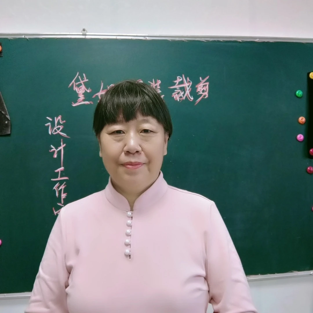 2套服装制做均码领样板（包括领口及领样）