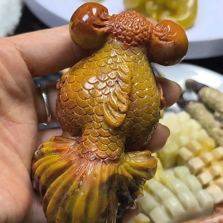 寿山石精美芙蓉石雕刻金玉满堂