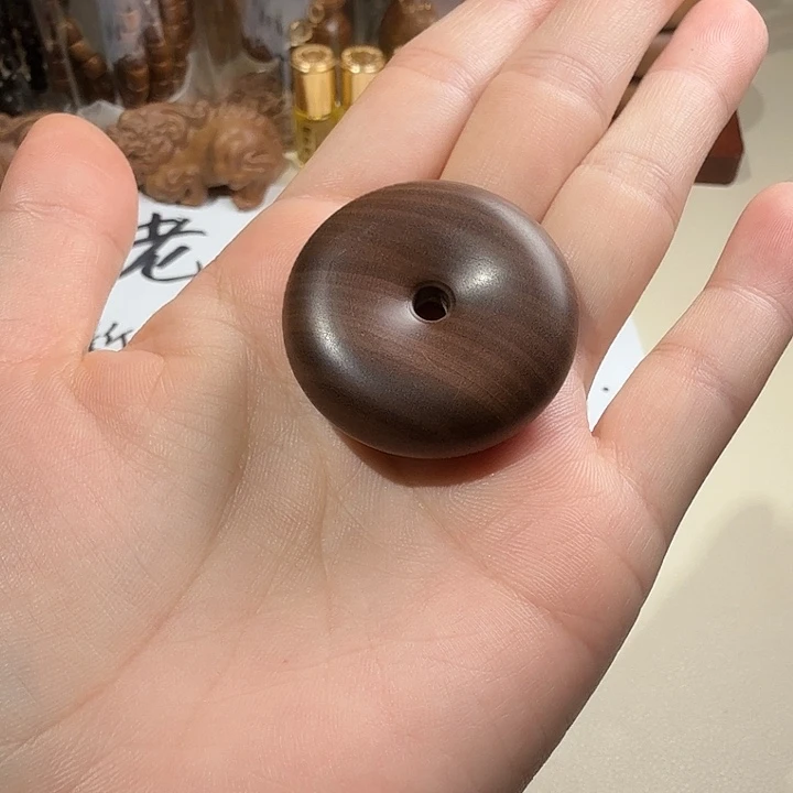 檀香木印度迈索尔老山檀香黑肉精工平安扣全品