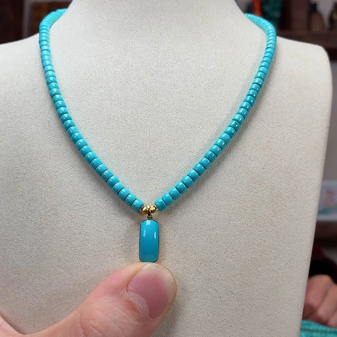 18K金镶嵌绿松石珠宝奇石