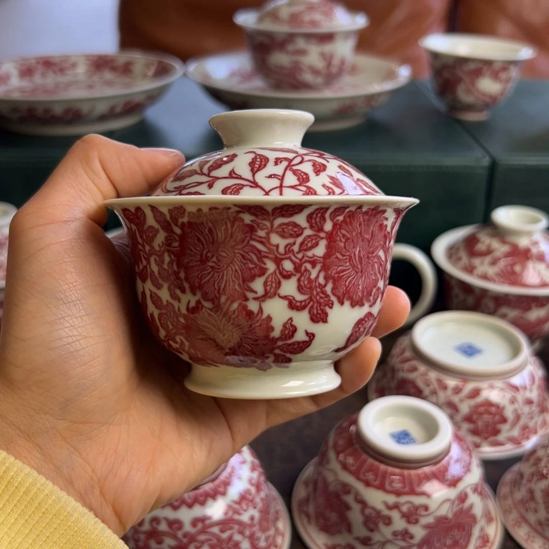 H正绎堂山茶花釉里红盖碗