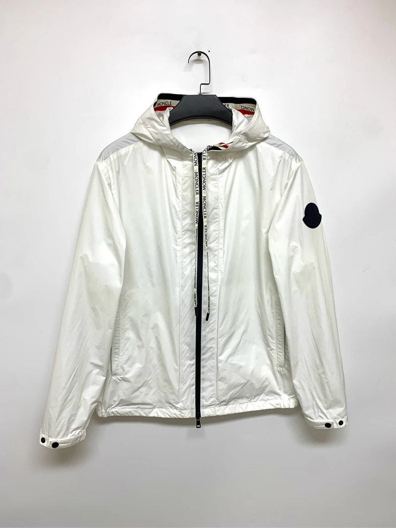 99新 MONCLER 【Moncler】新款纯色袖标夹克外套/4码