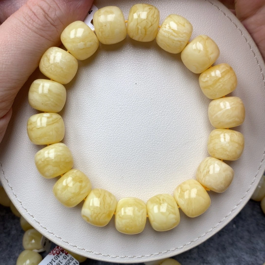 琥珀未镶嵌珠宝奇石14