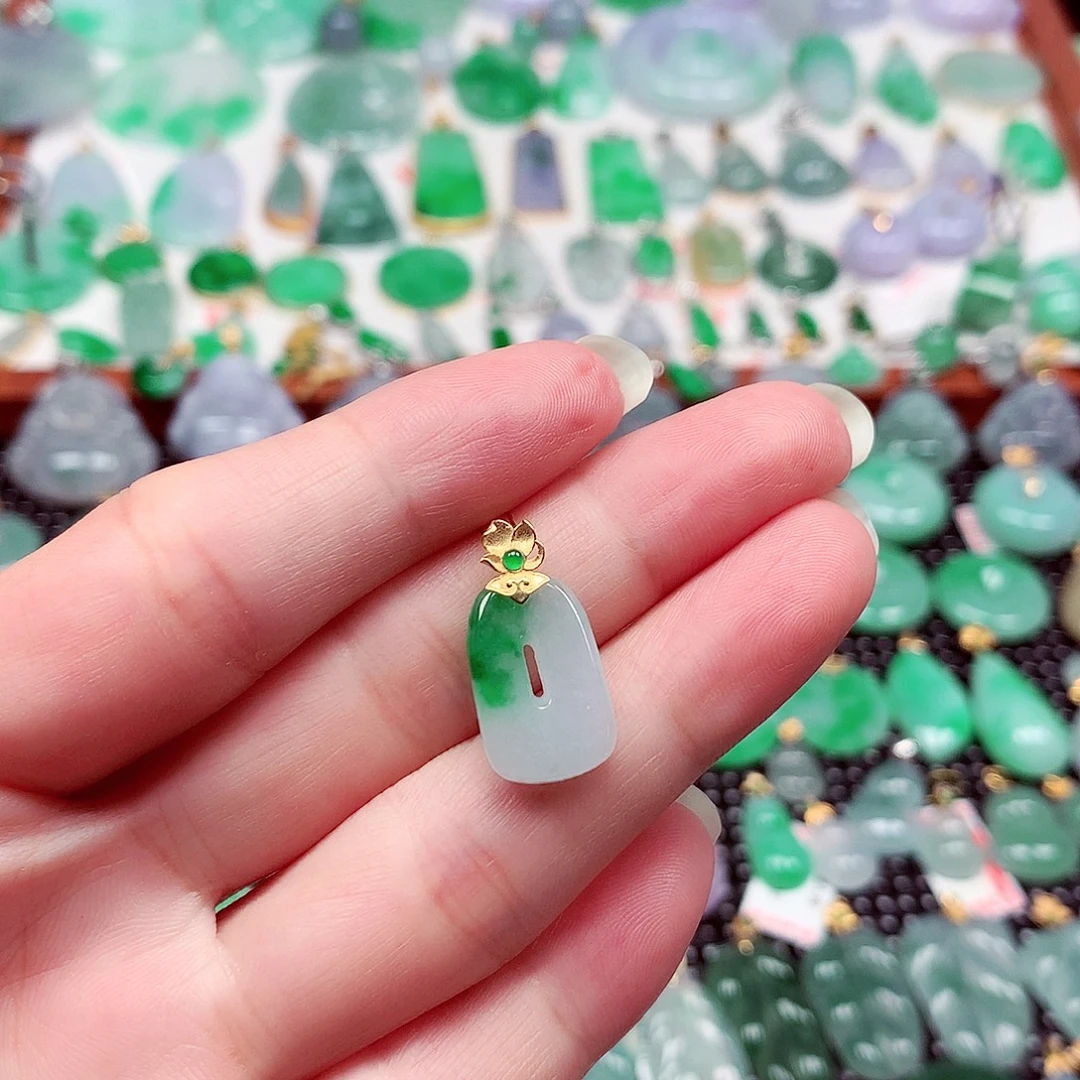 翡翠18K金镶嵌吊坠(不含链)