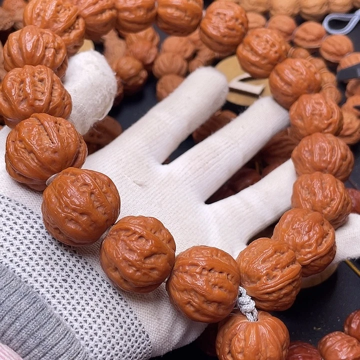 文玩核桃把件粗筋西瓜纹