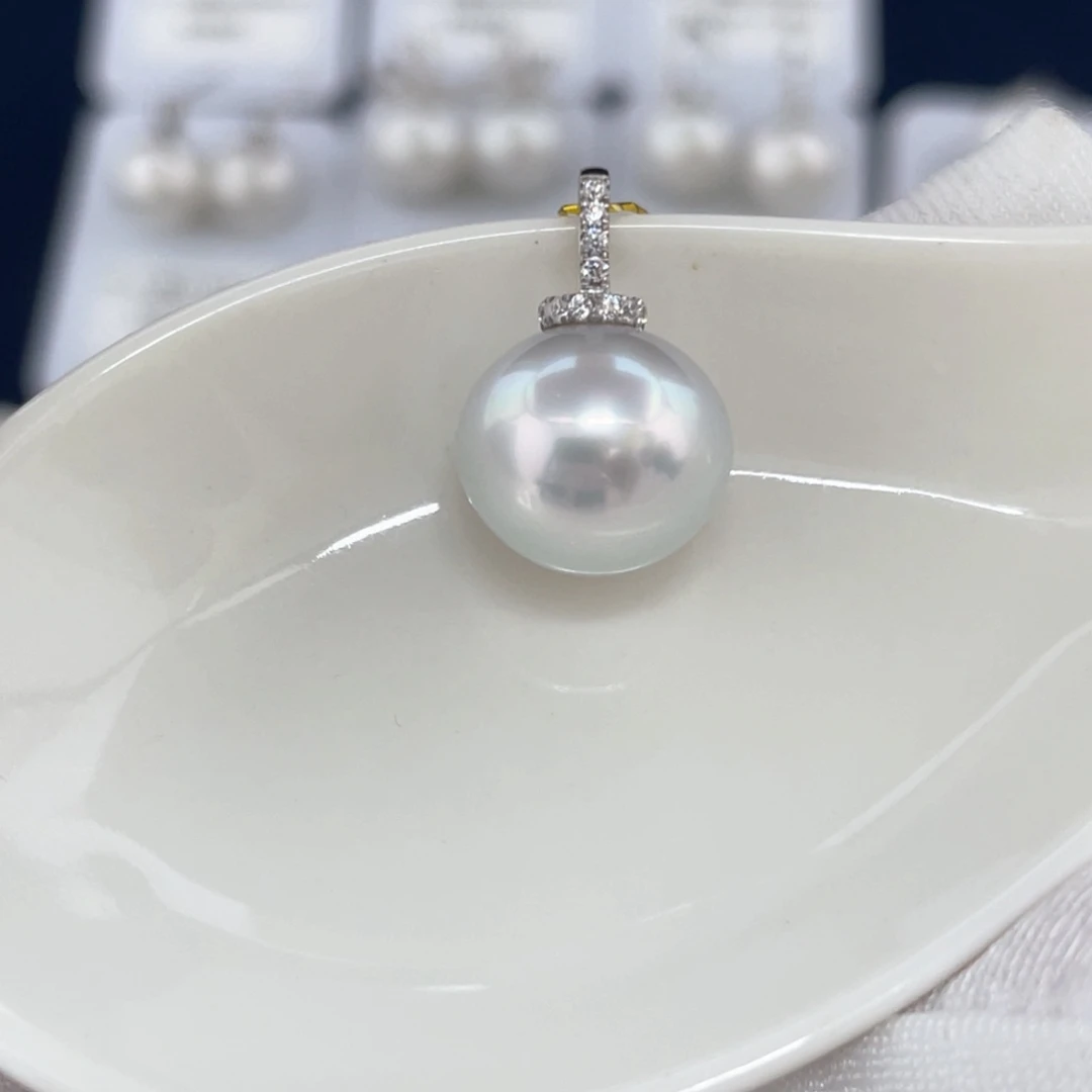 海水珍珠澳白吊坠12-1318K金镶嵌