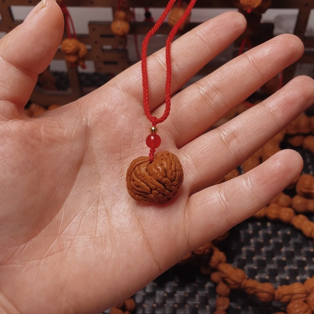 木质类龙纹桃枭脖挂