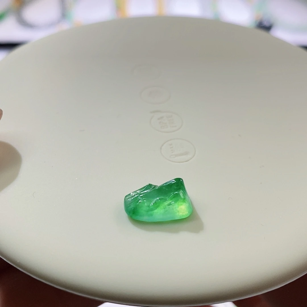 裸石翡翠淼*绿冰山