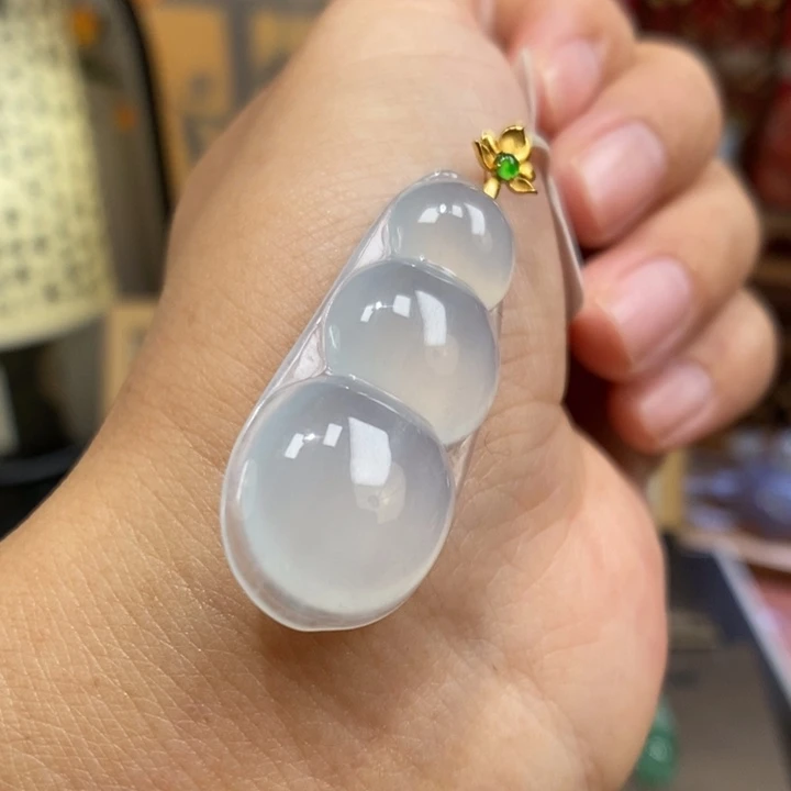 【闪购商品】颈饰18K金镶嵌翡翠38