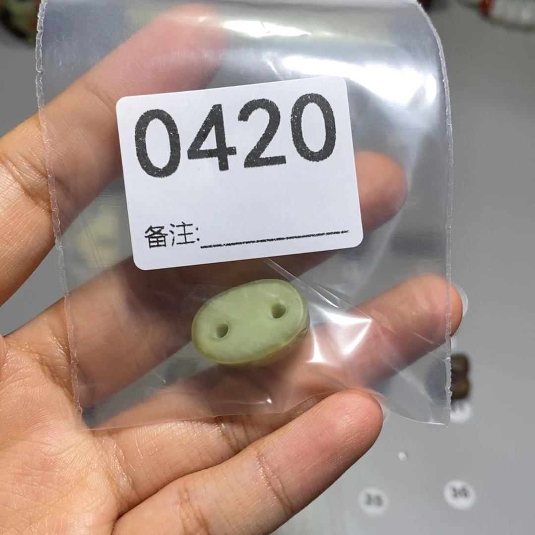 颈饰未镶嵌透闪石质玉余***福