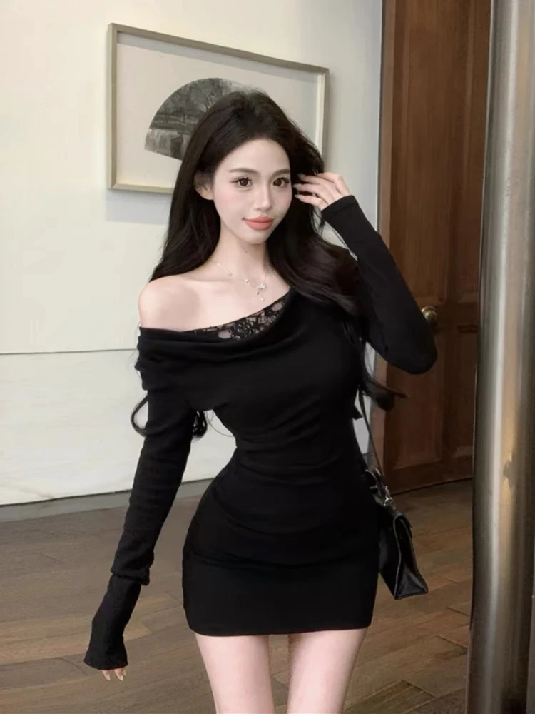 蕾丝斜肩包臀裙女设计感褶皱修身连衣裙秋冬复古长袖短裙