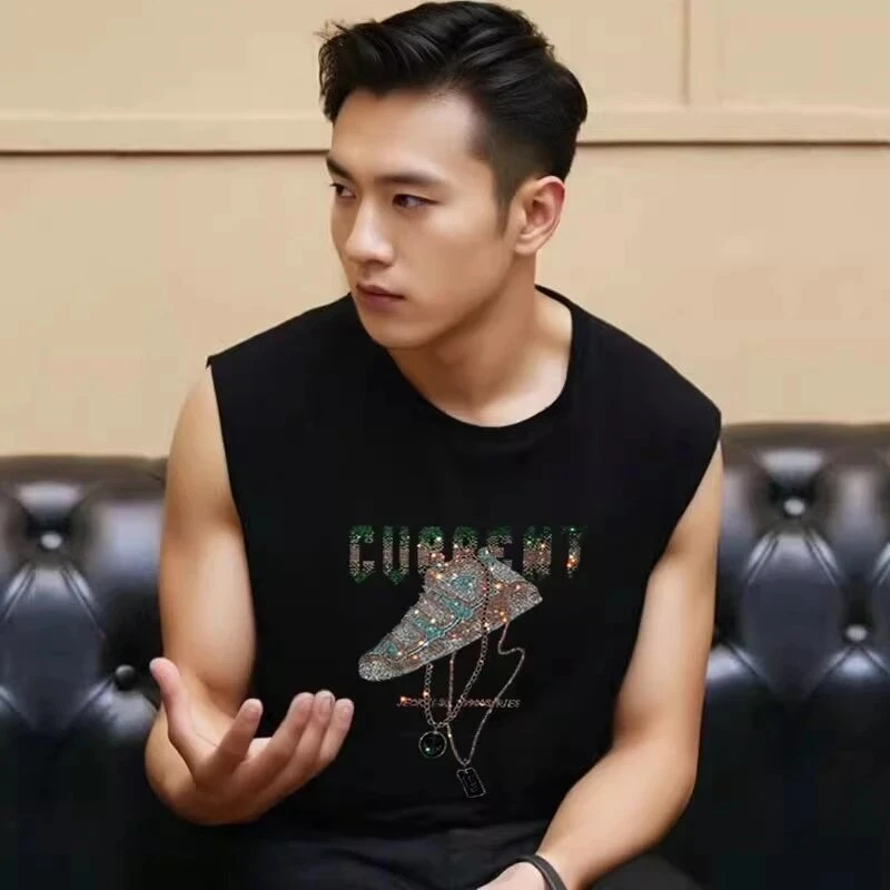 仓石一树潮牌新款2025夏季无袖烫钻背心男士港风休闲圆领坎肩T恤