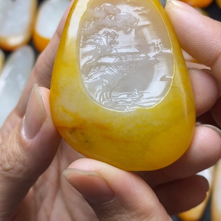 和田玉未镶嵌颈饰