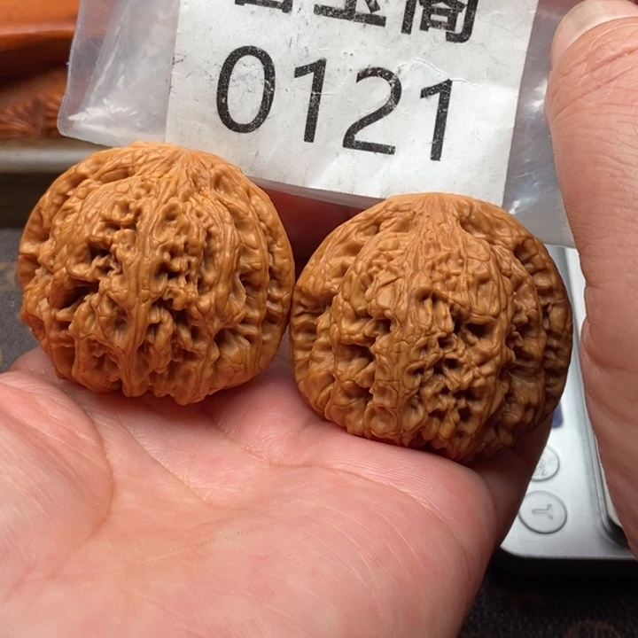 文玩核桃吊坠粗筋45