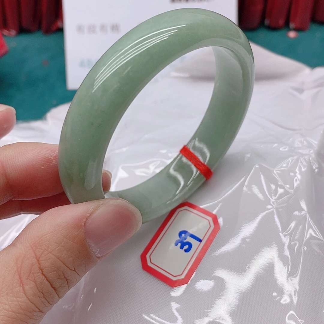 翡翠手镯未镶嵌缘*39999999