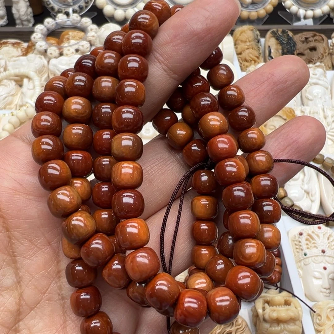 白玉菩提吊坠黑***猫猛犸