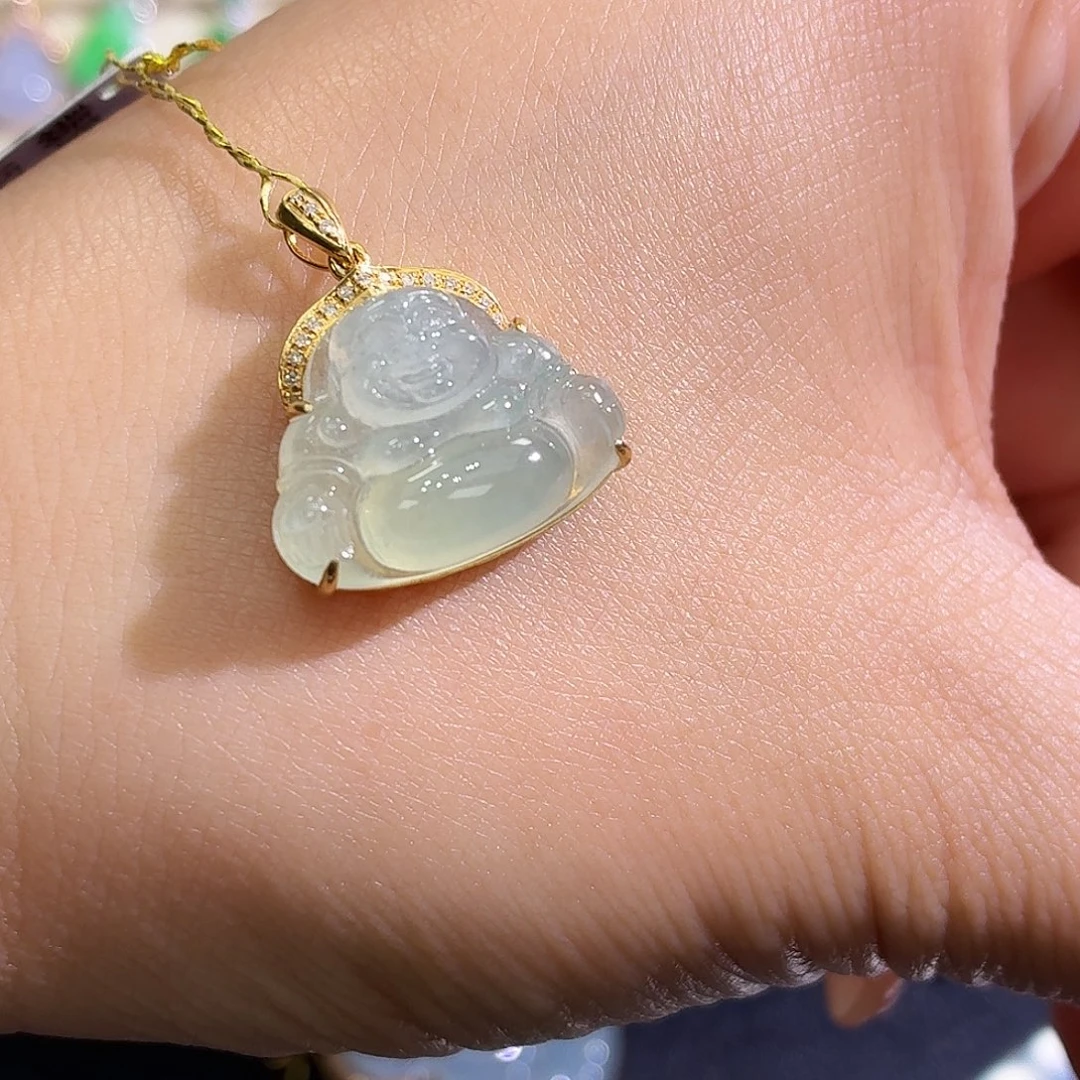 翡翠18K金镶嵌颈饰