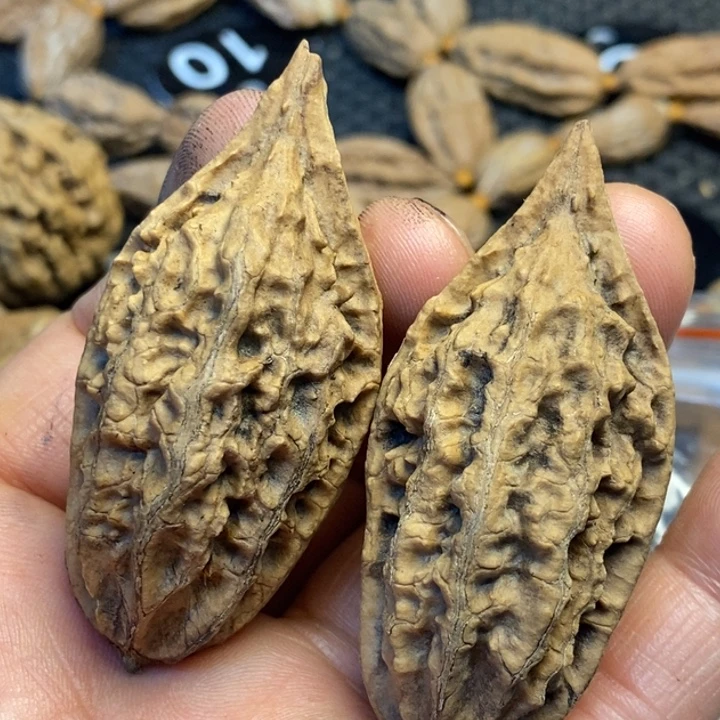 吊坠文玩核桃娜姐150