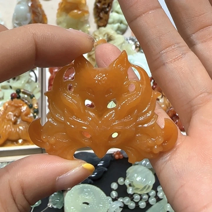 蛇纹石玉未镶嵌吊坠