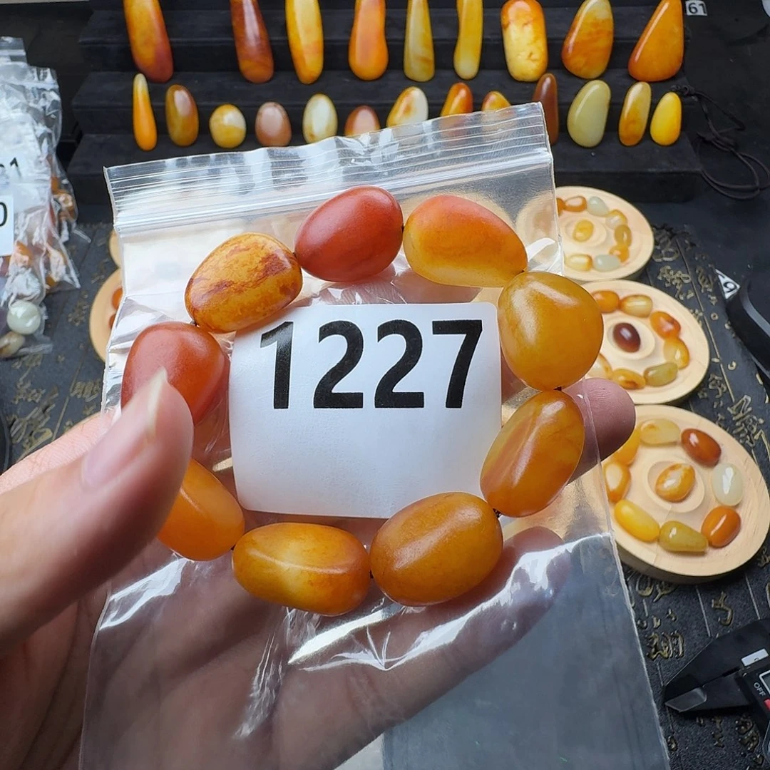 闭***风手串未镶嵌和田玉