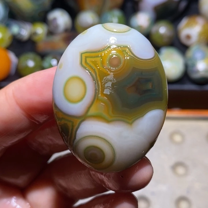 玛瑙/玉髓未镶嵌珠宝半成品