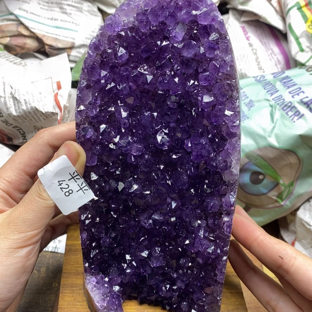 紫晶乌拉圭未镶嵌