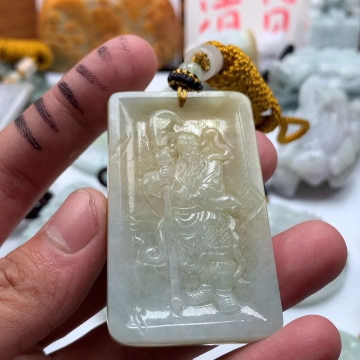 翡翠未镶嵌颈饰保真天然a货翡翠
