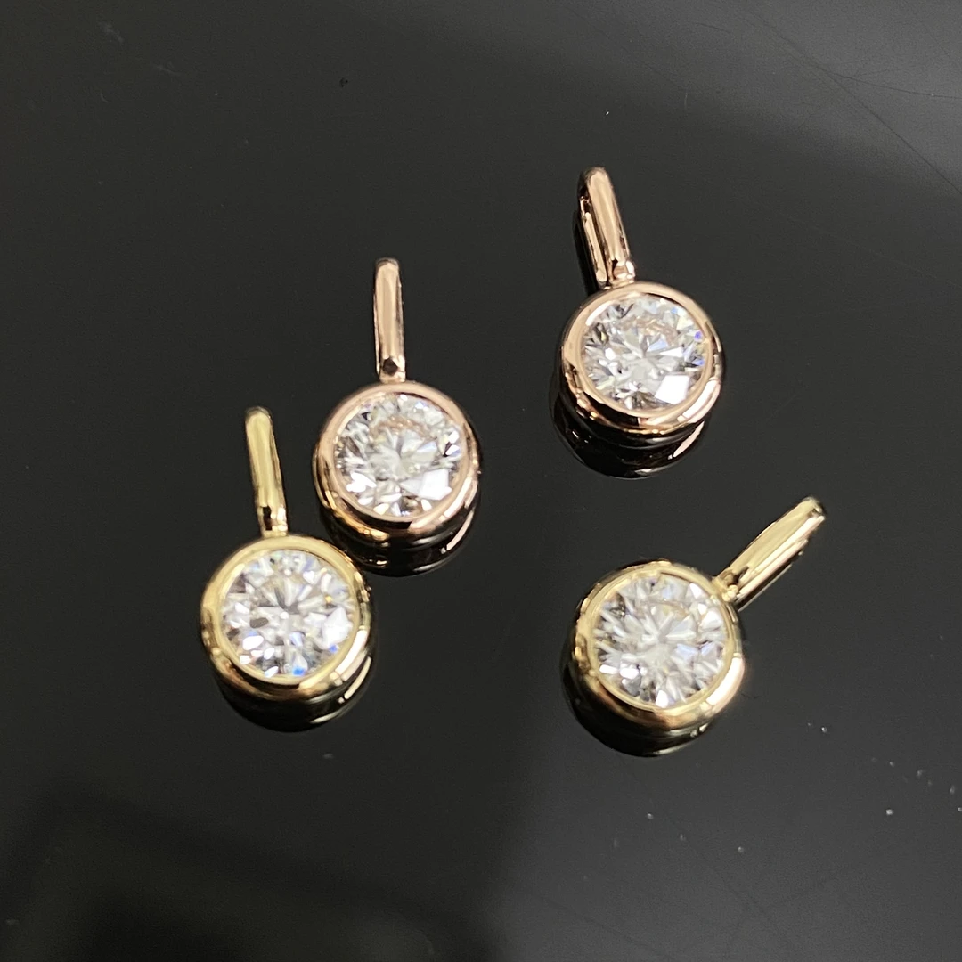 【50分天然钻石】经典泡泡吊坠 女神款 多样性发货其一