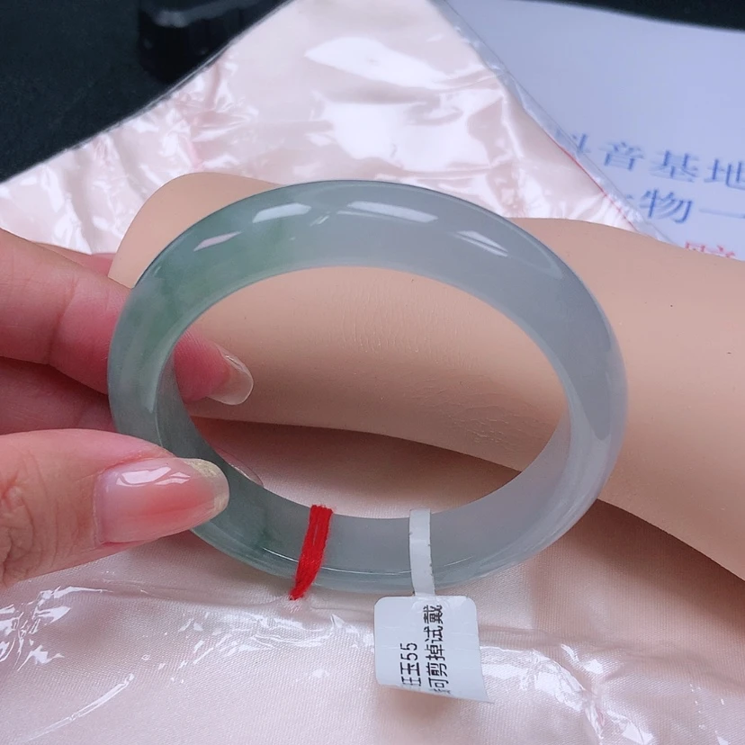 【闪购商品】未镶嵌手镯翡翠5455