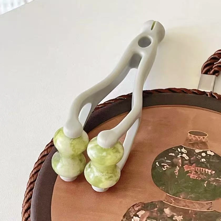 天然玉石手指夹按摩器手部关节穴位刮滚轮瘦漫画手疏通经络家用