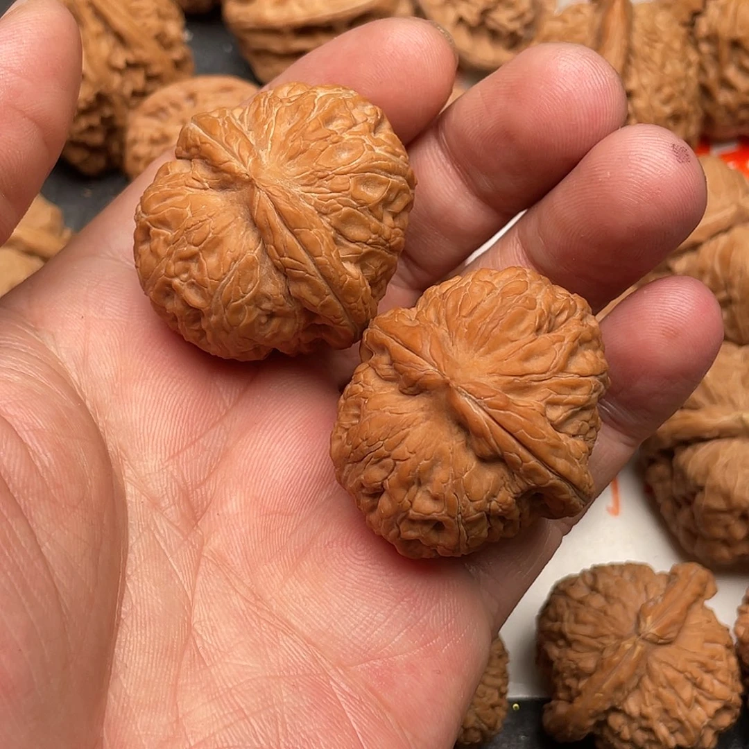 文玩核桃吊坠ᖇ**ᧁ元宝