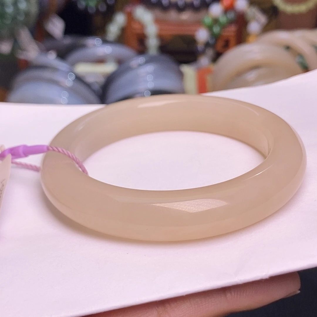 和田玉未镶嵌颈饰藕粉老熟料收藏手镯55.5圈