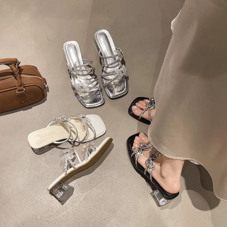 2025夏季新款双蝴蝶水钻露趾凉拖鞋一字带粗跟百搭外穿W--2560