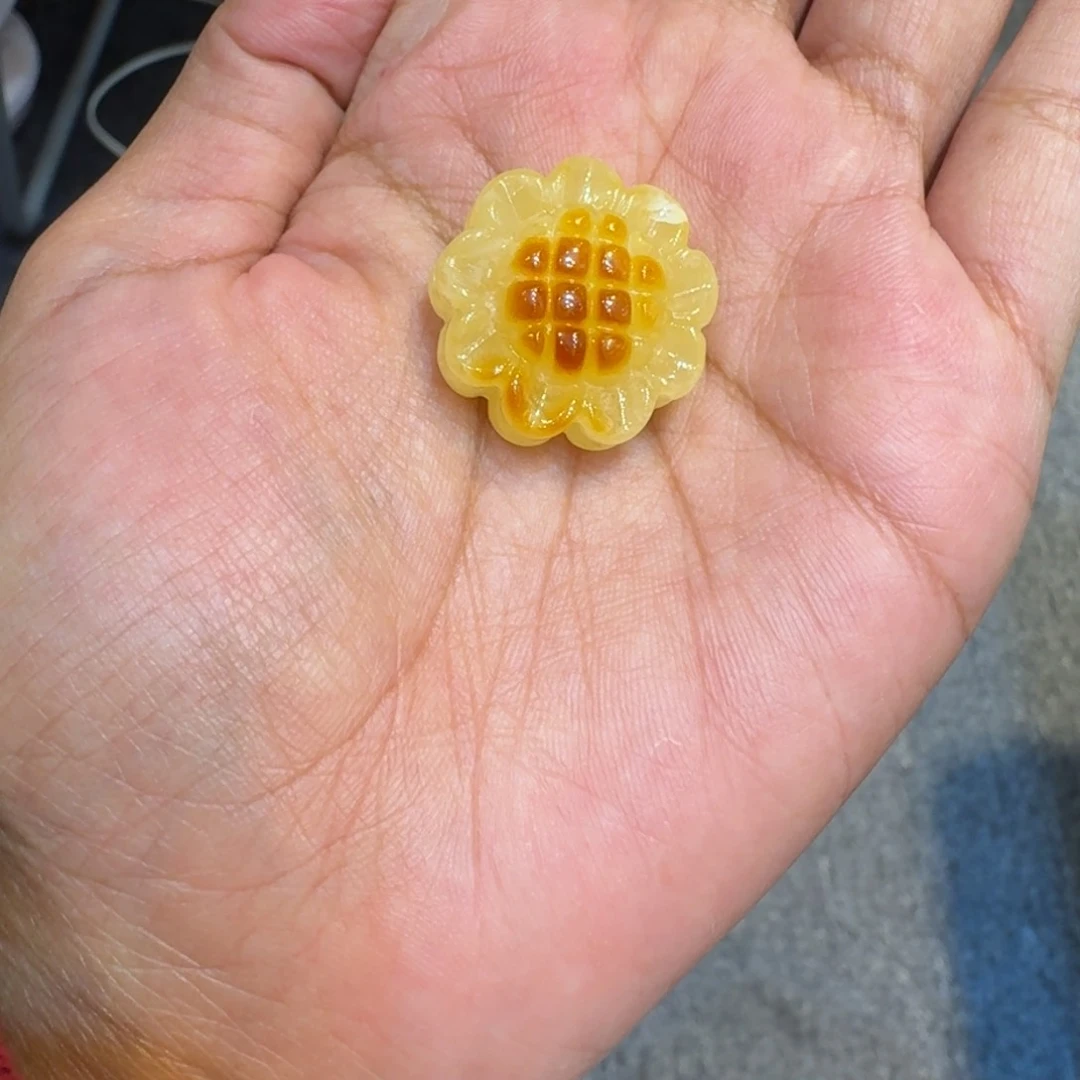 琥珀裸石未镶嵌琥珀