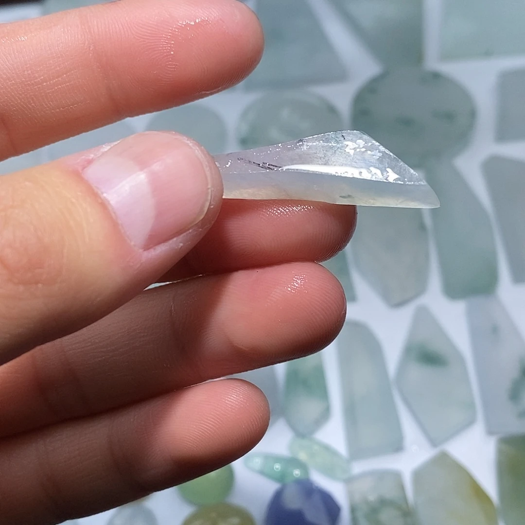 翡翠未镶嵌颈饰654