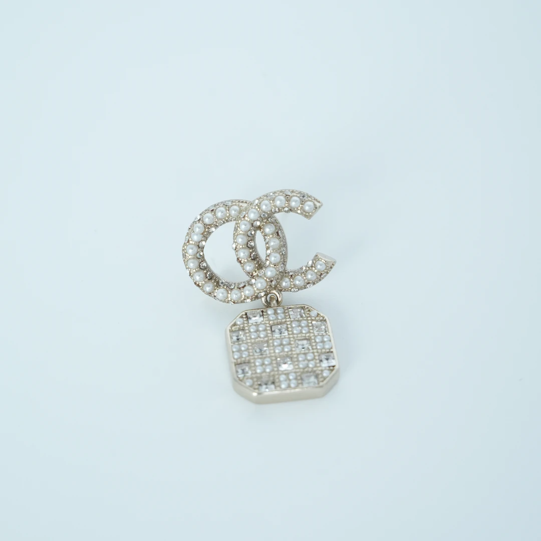 铜合金耳饰 9-9037时尚气质百搭耳钉耳饰小香风2025新款小众气质