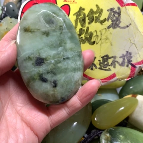 蛇纹石玉未镶嵌手把件