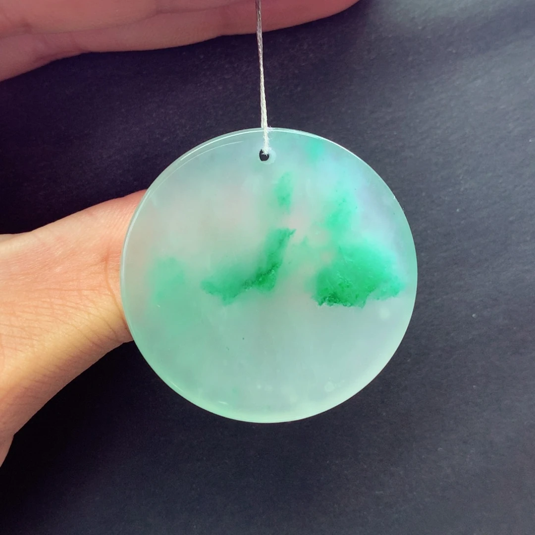 石英质玉未镶嵌颈饰