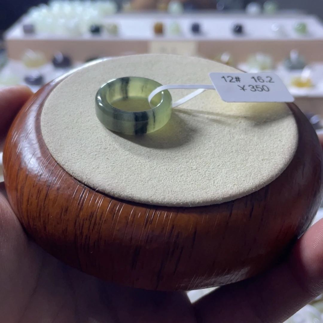 大***梨和田玉戒指未镶嵌16.2